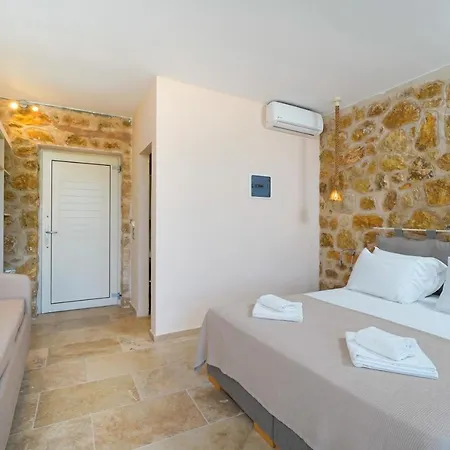 Sol Pedra * Skála Marión