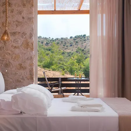 Mare Pedra Hotel *